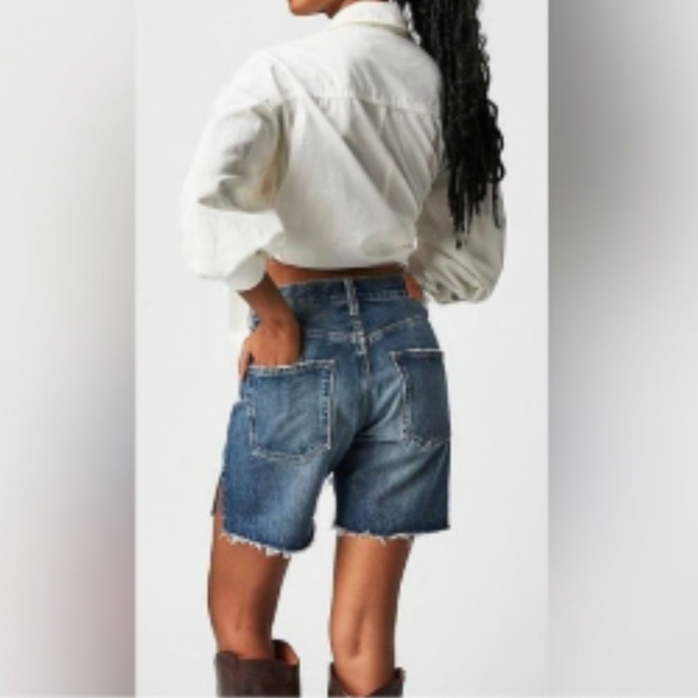 New! Anthropologie Edwin Cai 7" Inseam Distressed Blue Denim Shorts Grunge - Picture 2 of 16